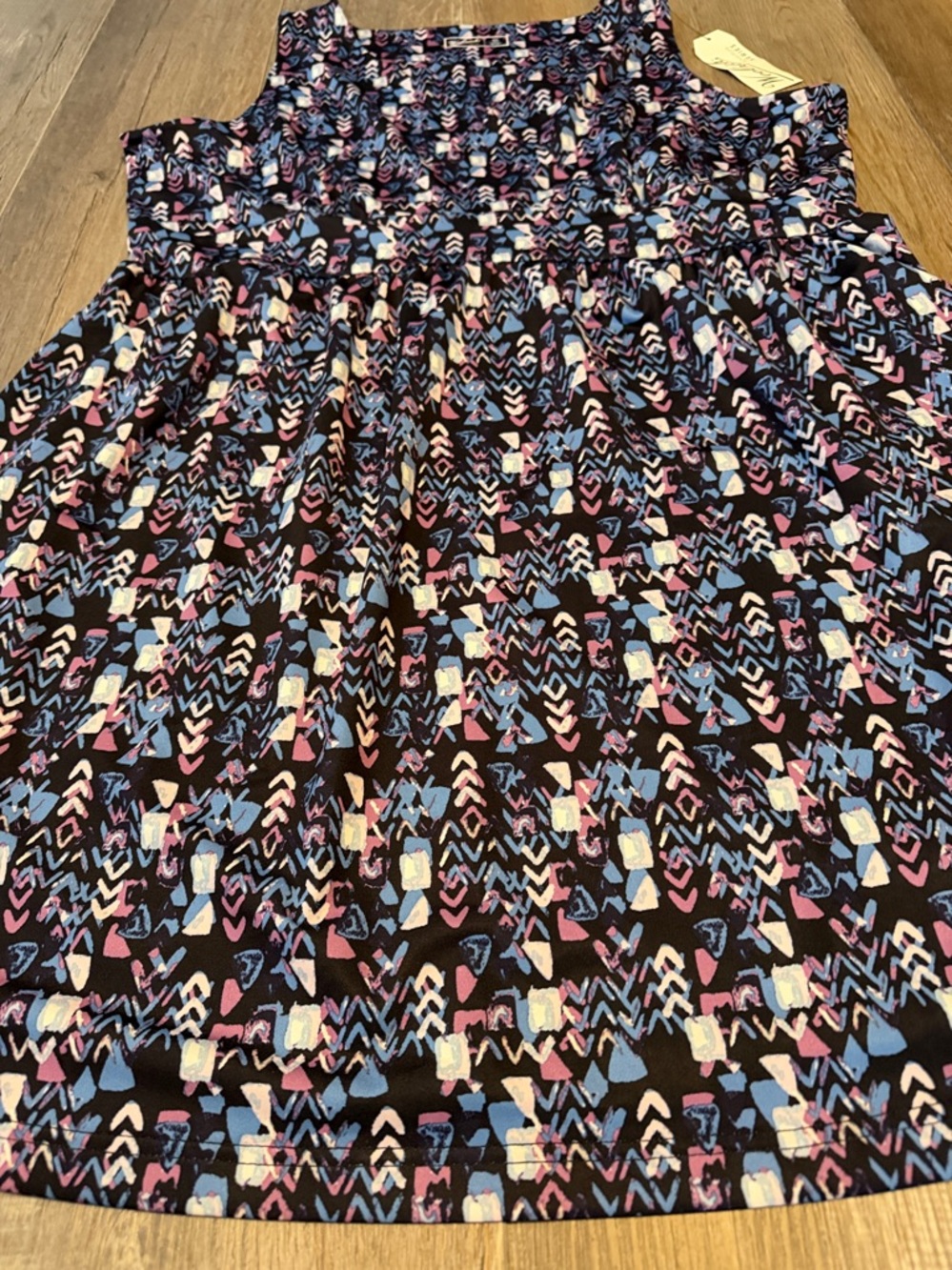 Women’s Woolrich blue and pink sleeveless midi sundress with a geometric pattern - Picture 5 of 7